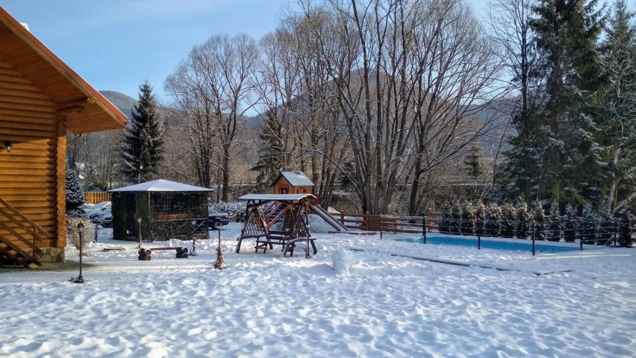 Mini Hotel Zakrut Tatariv Esterno foto