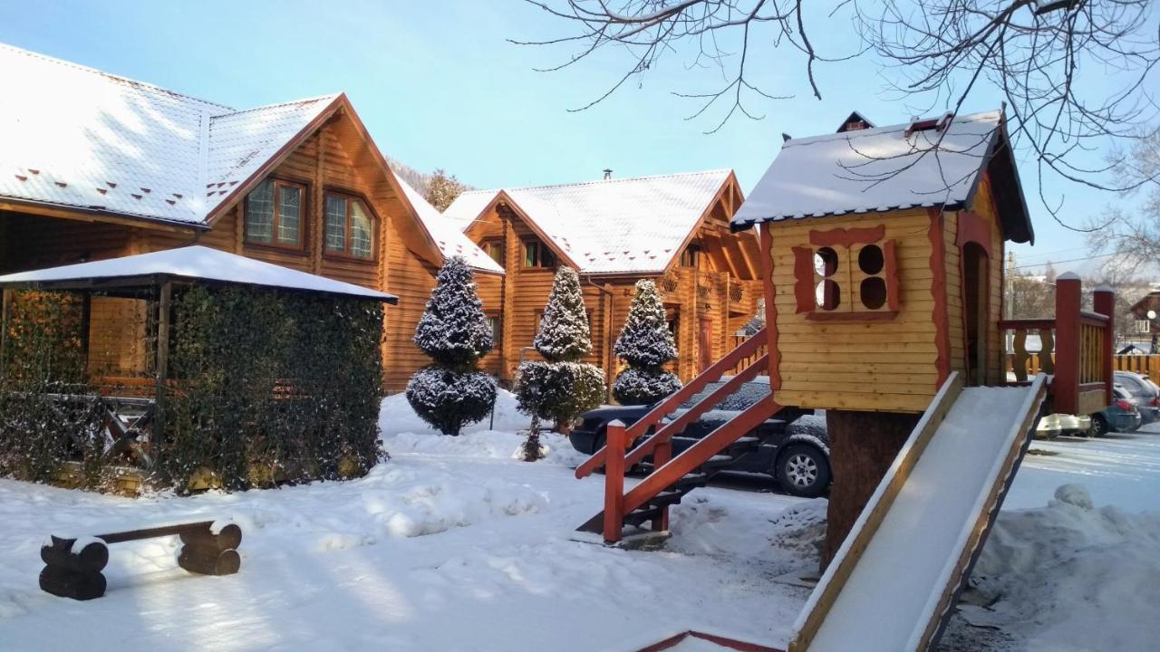 Mini Hotel Zakrut Tatariv Esterno foto
