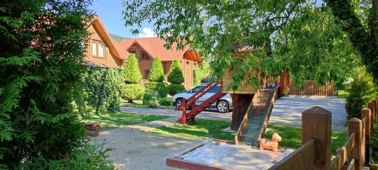 Mini Hotel Zakrut Tatariv Esterno foto