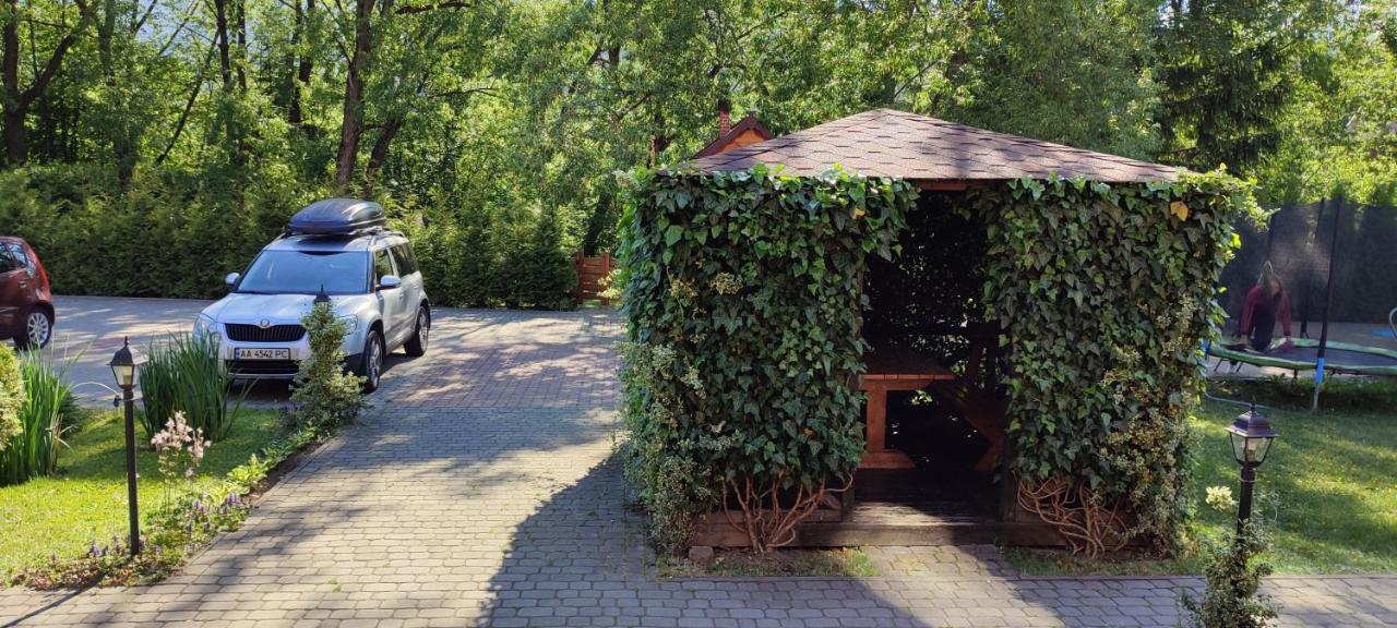 Mini Hotel Zakrut Tatariv Esterno foto